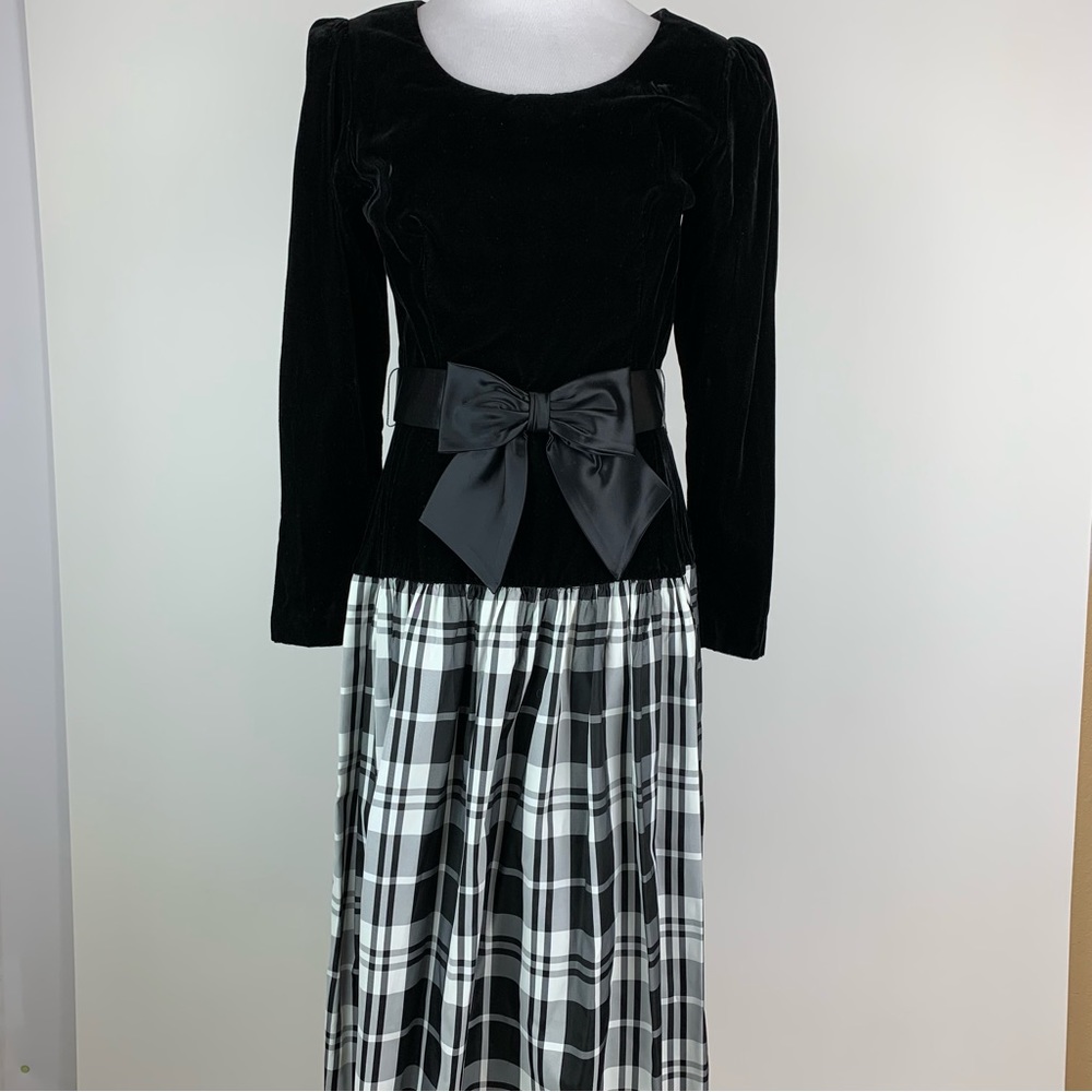 Vintage Lanz Originals Black Velvet Plaid Bow Dress Sz 6